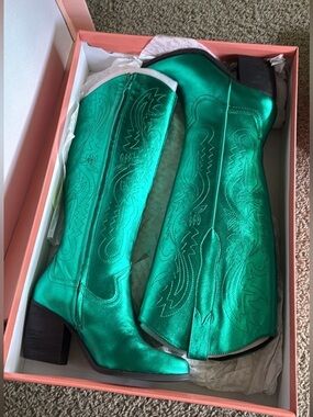Gianni Bini Metallic Emerald Green knee-high Western Boots